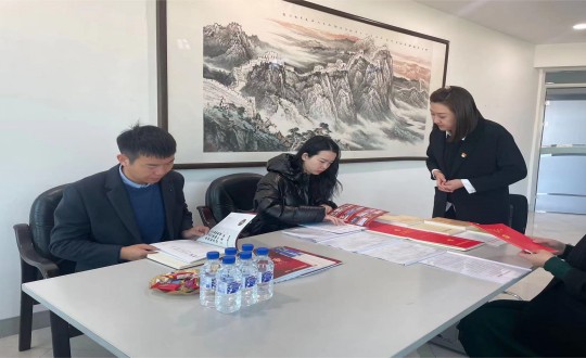 1.長(zhǎng)春市委組織部工作人員蒞臨國信集團(tuán)調(diào)研黨建工作_副本.jpg